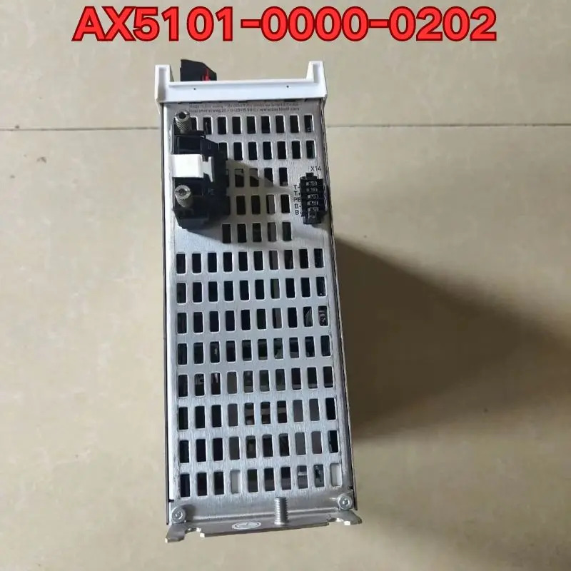 리퍼 AX5101-0000-0202 서보 드라이브작동 상태