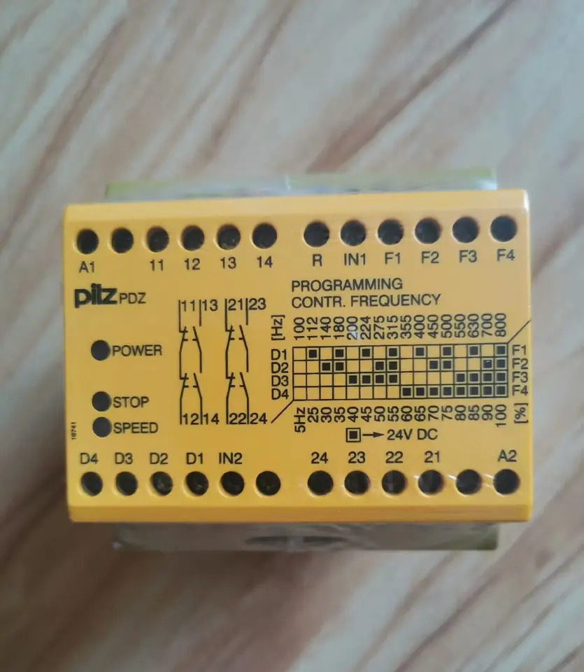 PILZ PDZ 24VDC 2no 2nc 774400 10.0W 신