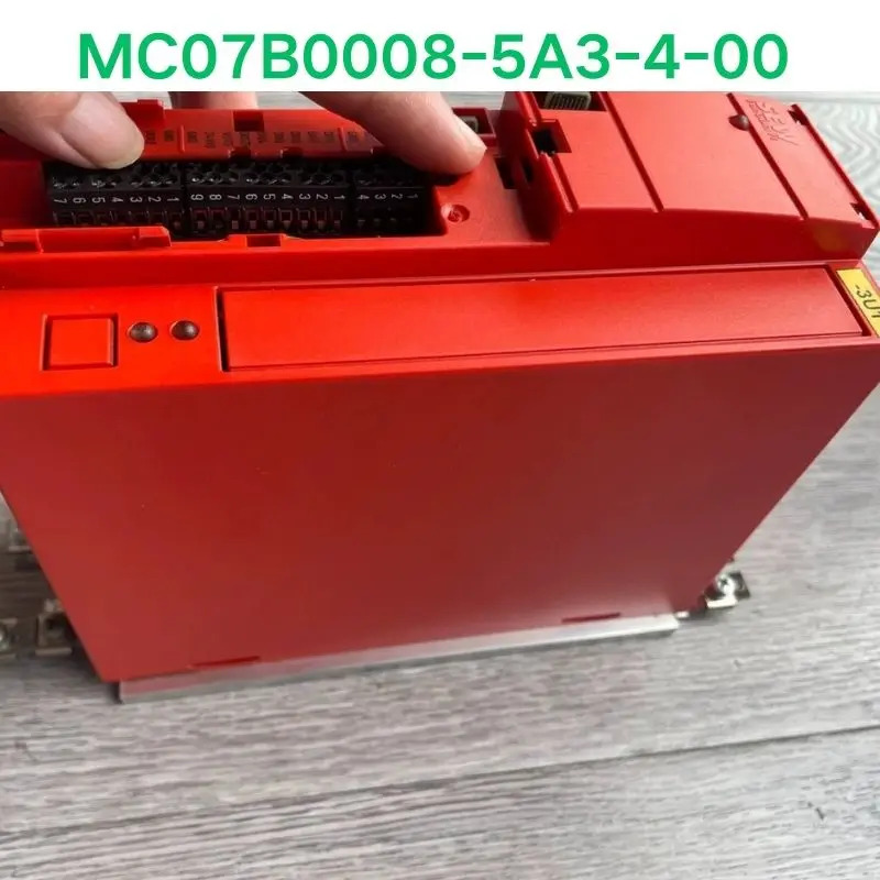 리퍼 OK MC07B0008-5A3-4-00 주파수 변환기