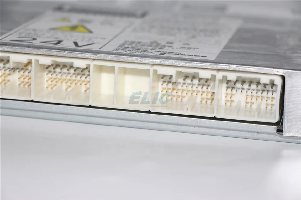 ELIC SK200-8 J05 J08 엔진 컨트롤러 ECU 89661-E0010 275800-4213