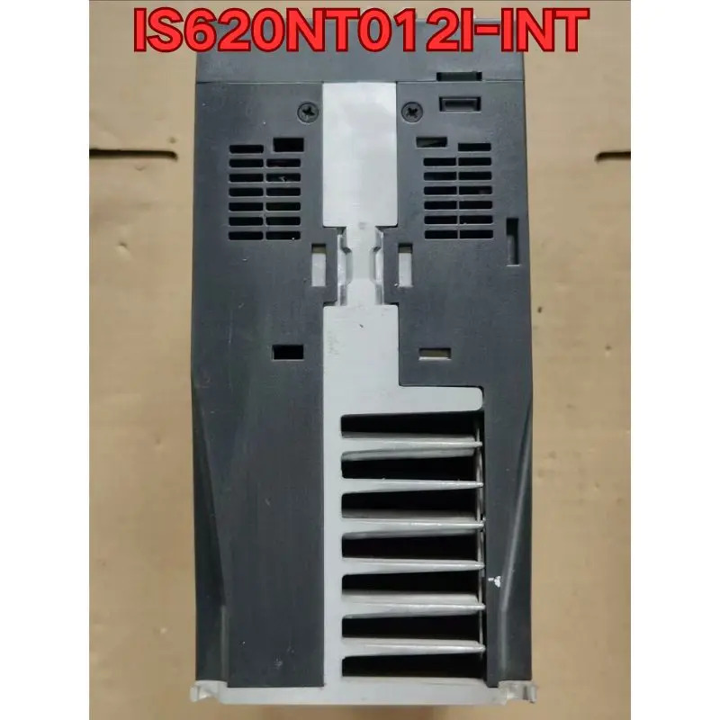 리퍼 IS620NT012I-INT 서보 드라이브작동 상태