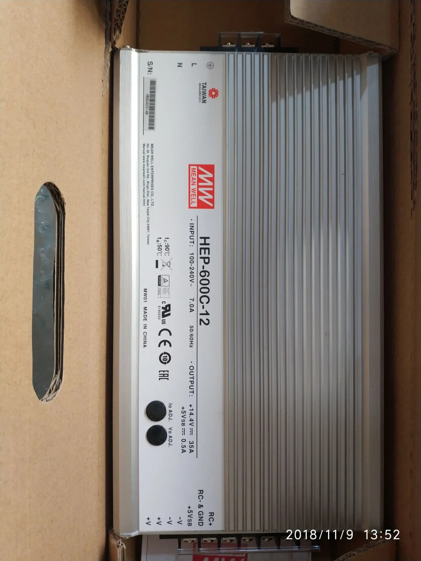 MEAN WELL HEP-600C HEP-600C-12 600W 14.4V 35A 알루미늄 쉘 필링 테이프 PFC 밝은 위사 3단계 충전기