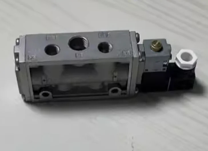E32-D21B PE-B10D PE1-CS2QB 4F110-08 LD8070TB-24V QS18AB6AF300