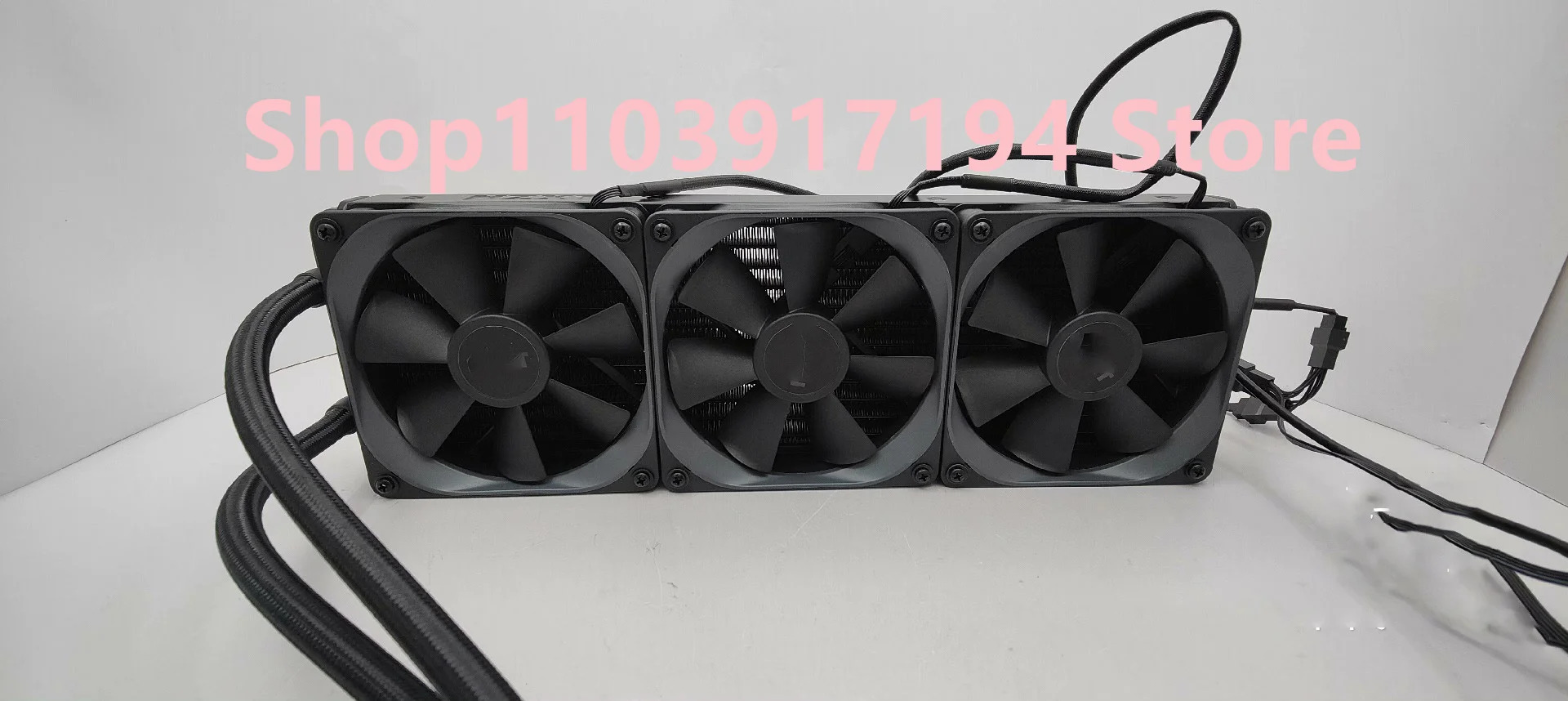 NZXT Z73 블랙 수냉식