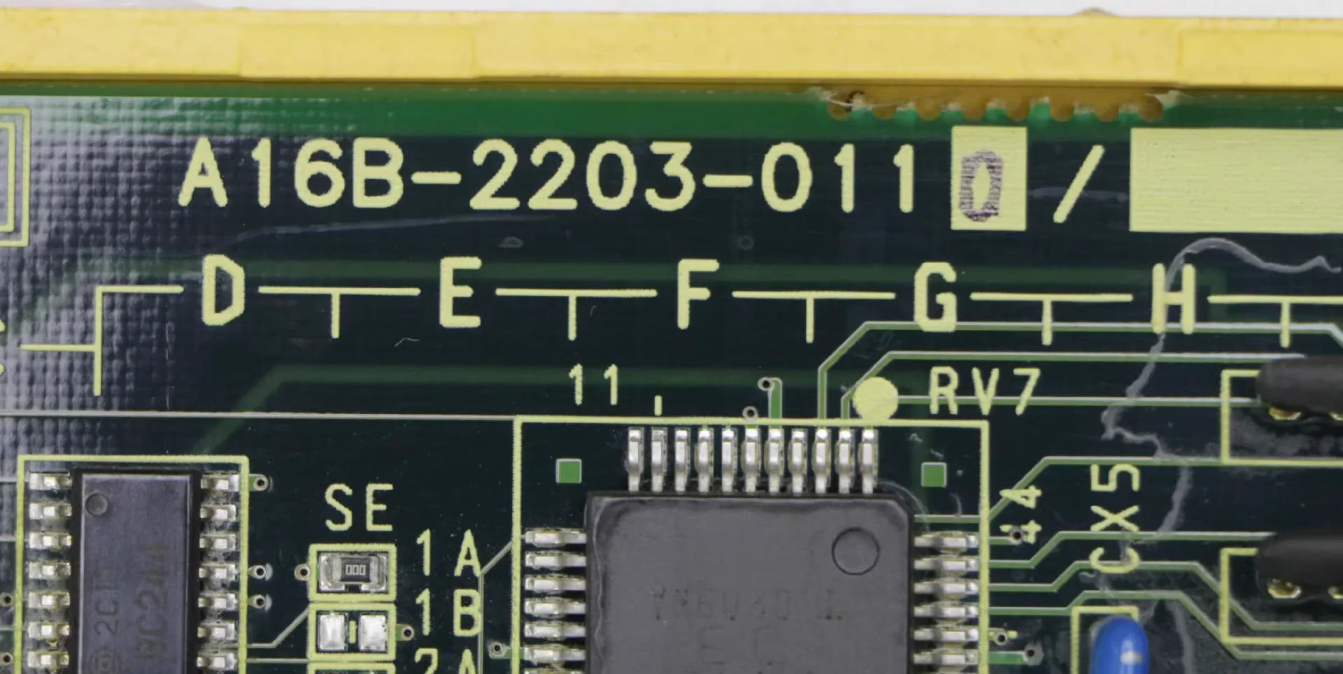 A16B-2203-0110 리퍼 I/O 회로 기판은 정상 을 위해 리퍼되었습니다. A16B 2203 0110