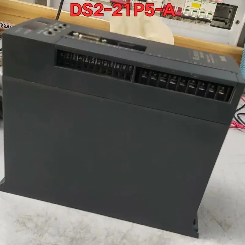 리퍼 DS2-21P5-A 서보 드라이브작동 상태