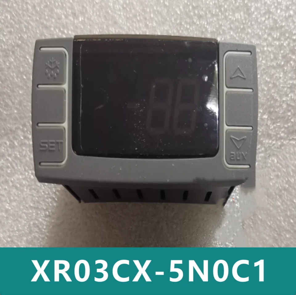XR03CX-5N0C1 온도 컨트롤러