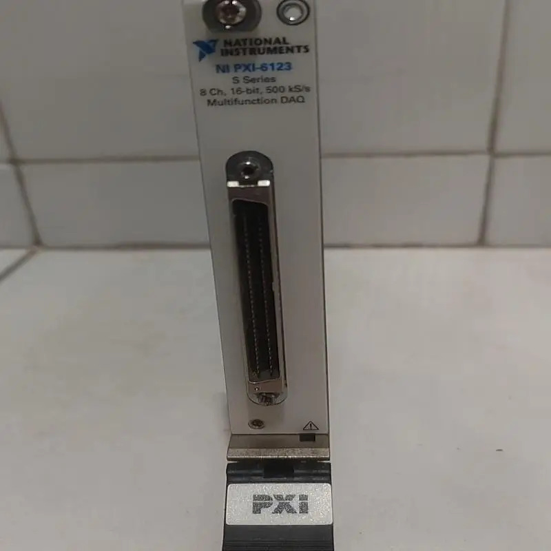 NI PXI-612