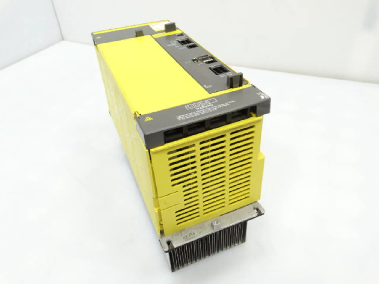 새 원본 A06B-6220-H022 H600 A06B-6240-H211 A06B-6150-H045 서보 드라이브