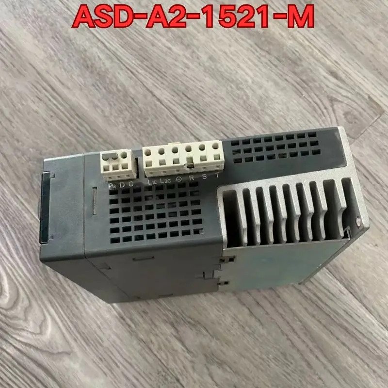 리퍼 ASD-A2-1521-M 서보 드라이브작동 상태
