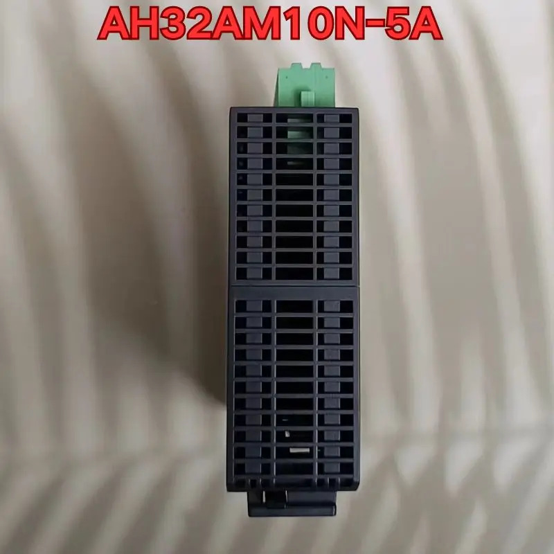 리퍼 PLC 모듈 AH32AM10N-5A 기능 정상