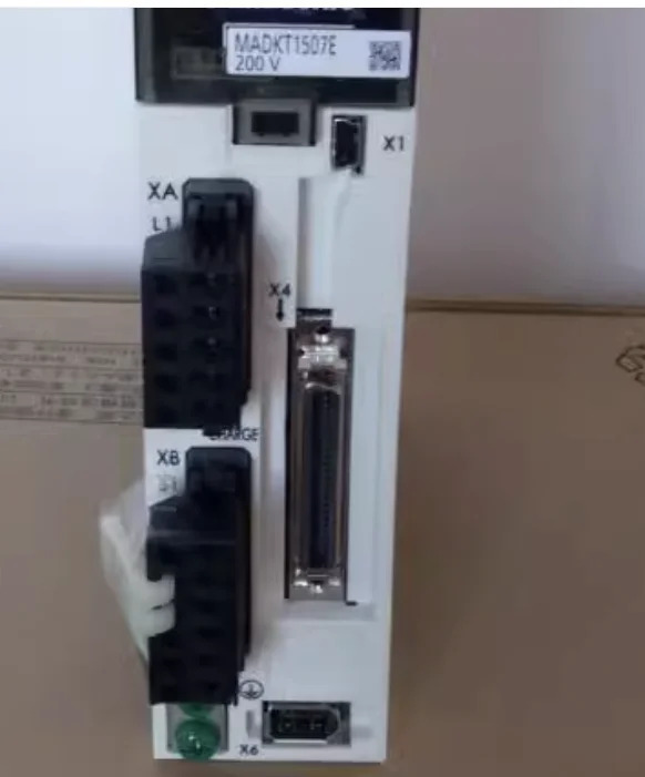 PLCF1-20MR MR-J2S-10A ECMA-C2064R E6A2-CW5C A63-30-11 220V MHMD042G1Ua5400w