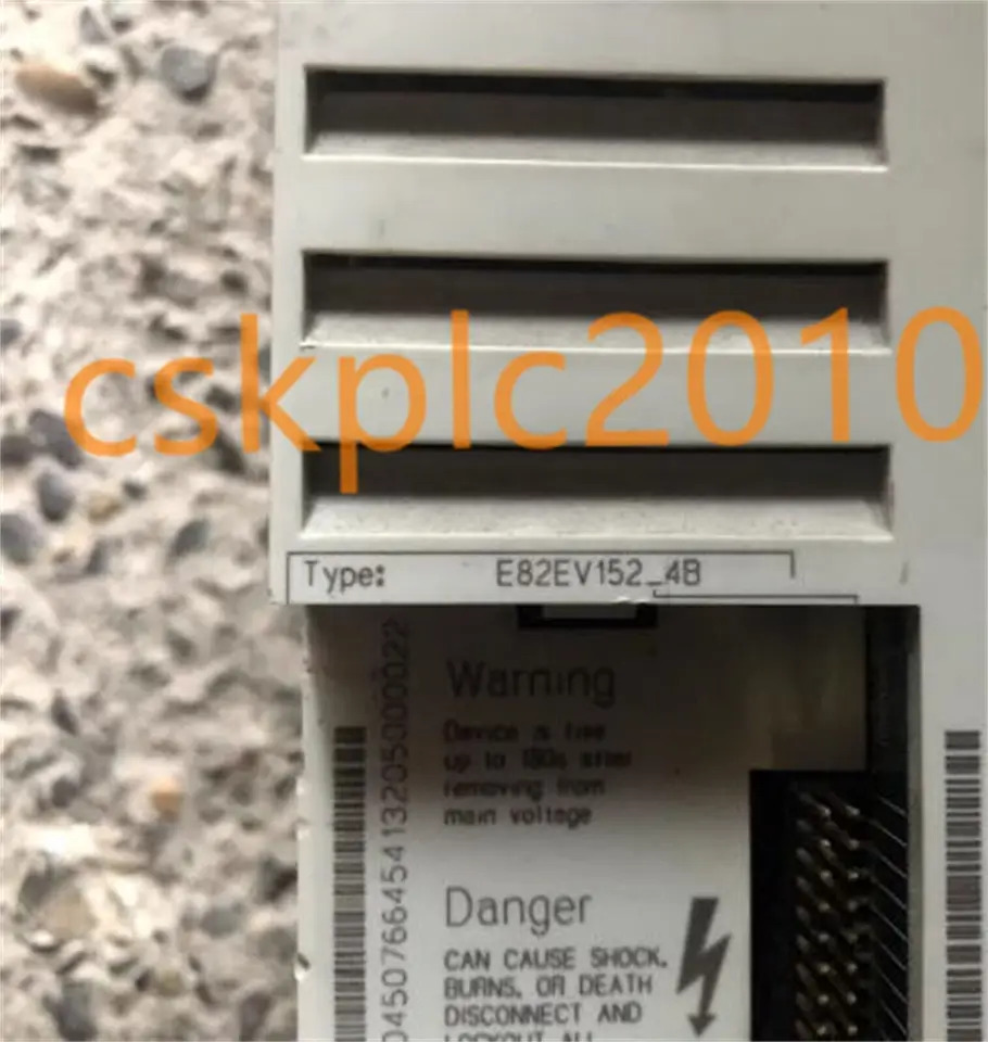 Lenze 8200 벡터 변환기 E82EV152-4B 리퍼 완료