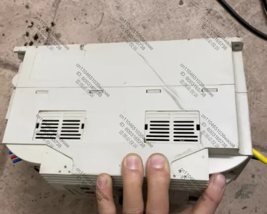 주파수 변환기 V800-B LCV800-H-4T0075G/0110P 3상 380V 7.5KW 리퍼 완료 OK
