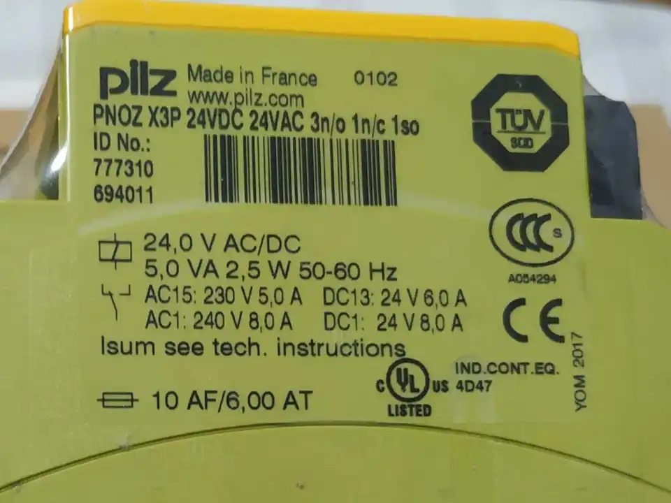 PNOZ X3P 일련 777310 PILZ 안전 릴레이 충실도 신