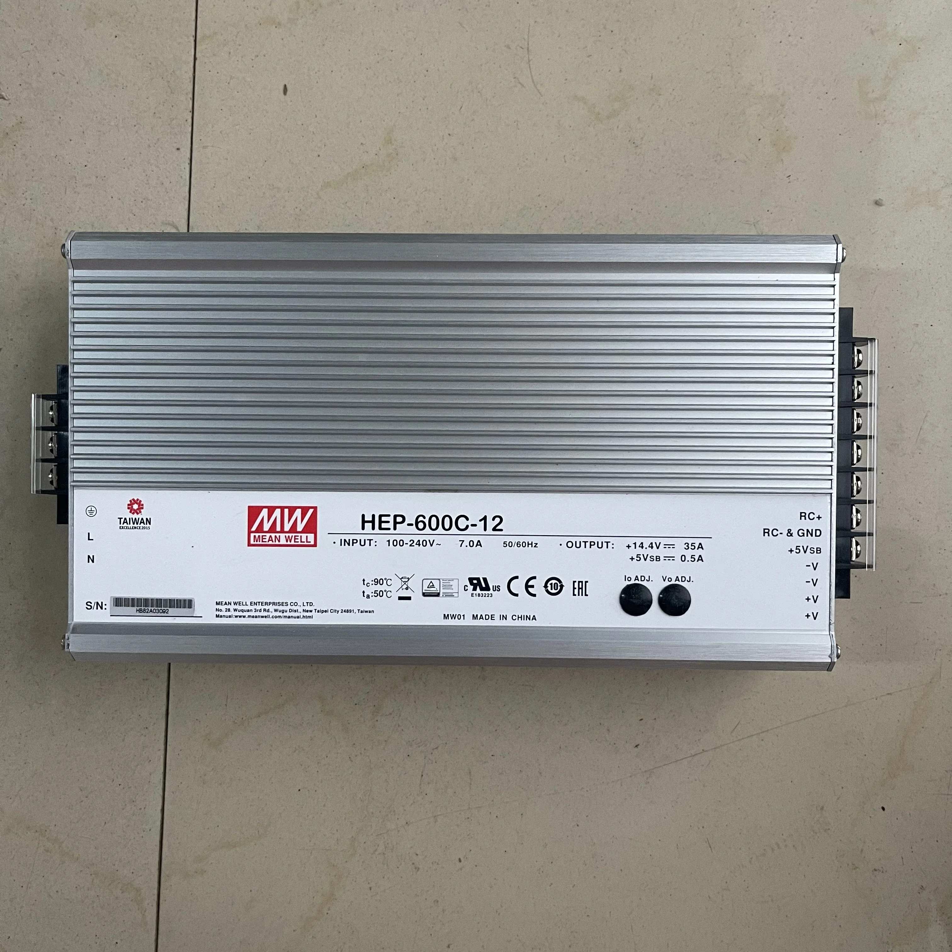 MEAN WELL HEP-600C HEP-600C-12 600W 14.4V 35A 알루미늄 쉘 필링 테이프 PFC 밝은 위사 3단계 충전기