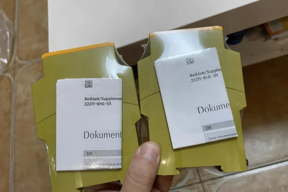 PZE X4 774585 안전 릴레이