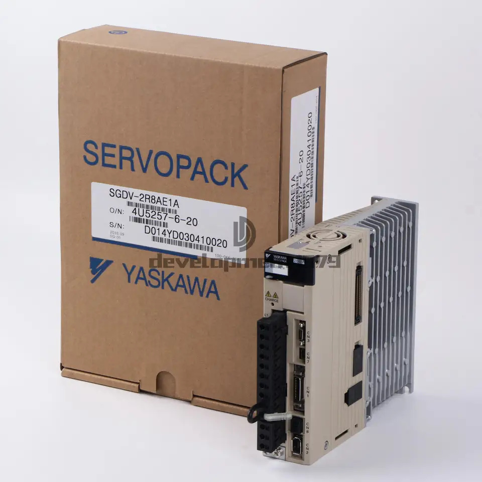 Yaskawa 서보 드라이브 SGDV-2R8AE1A 신 1PC