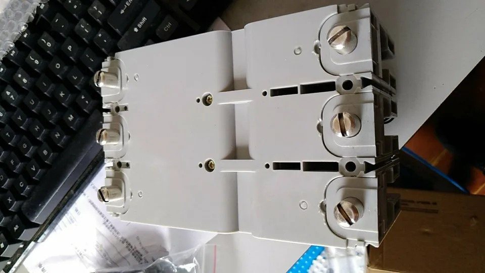 모던호환 회로차단기 베이스 TDM12 100-250A 신