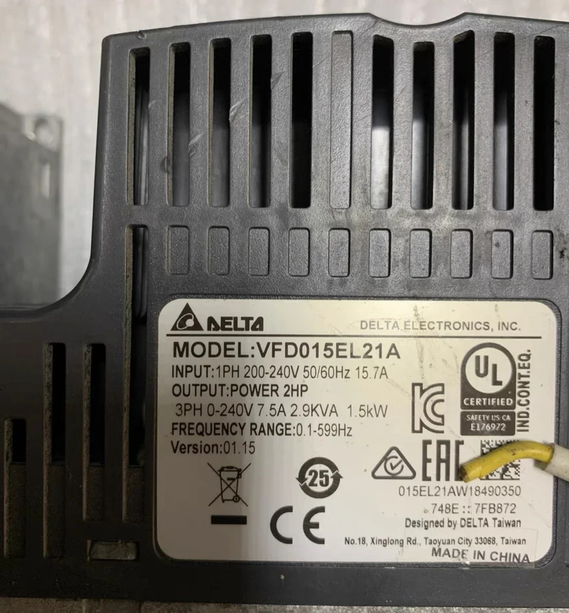 리퍼 인버터 1.5kw 단상 입력 VFD015EL21A 기능 정상