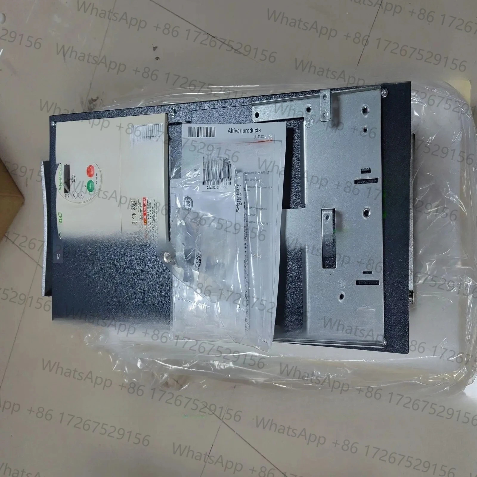 ATV212HD37N4 인버터