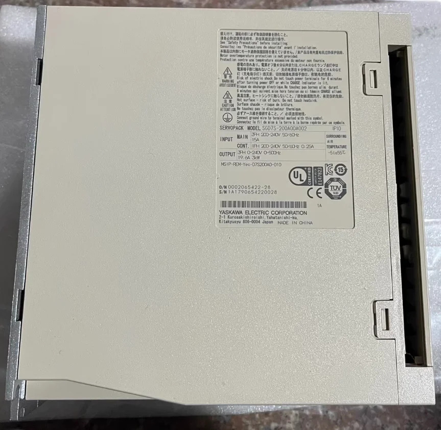리퍼 서보 드라이브 SGD7S-200A00A002 SGD7S 200A00A002