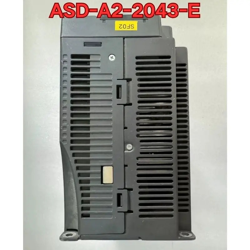 리퍼 서보 드라이브 ASD-A2-2043-E 머신 완료