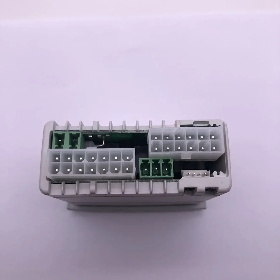 Aimeikang 병원 핵 자기 장치 냉각기 온도조절기 CAREL UC2SE MCH2001031