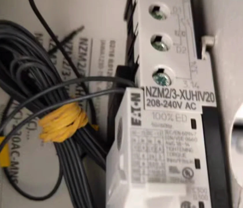 EATON MCCB 저전압 코일 NZM2/3-XUHIV8-240AC 신
