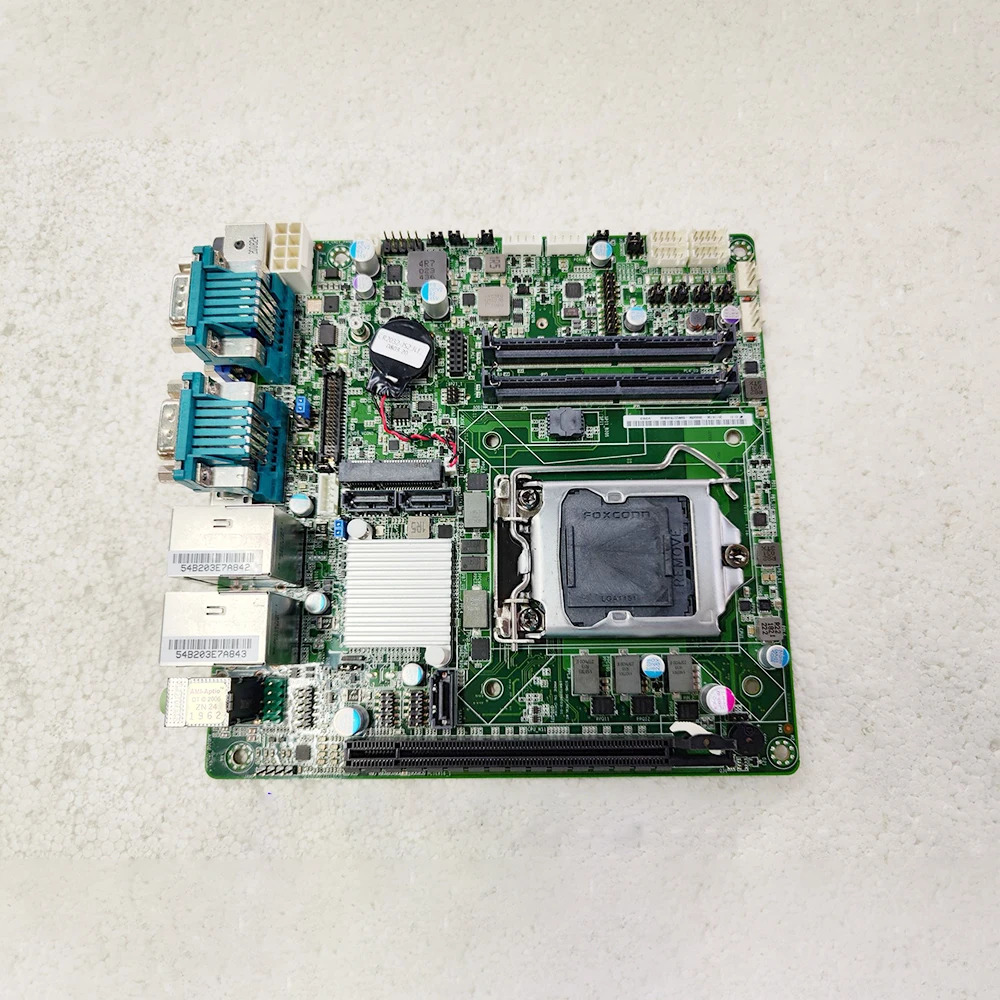 어드밴텍 SIMB-38200 SIMB-38200-00A1E산업마더보드