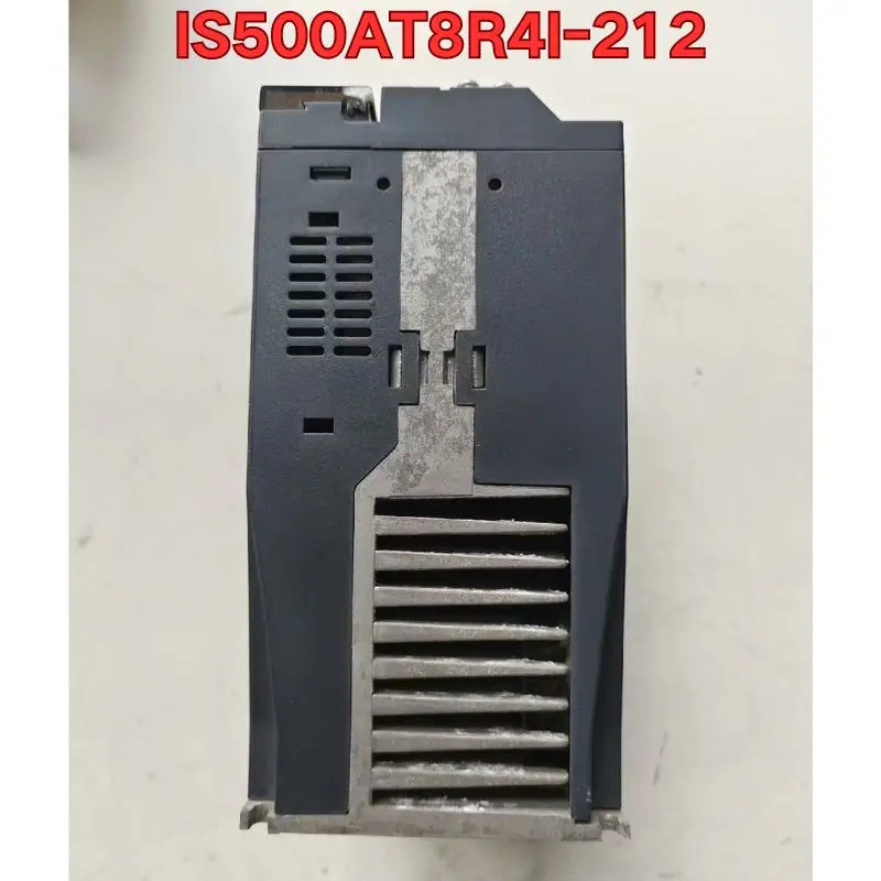 리퍼 IS500AT8R4I-212 서보 드라이브작동 상태