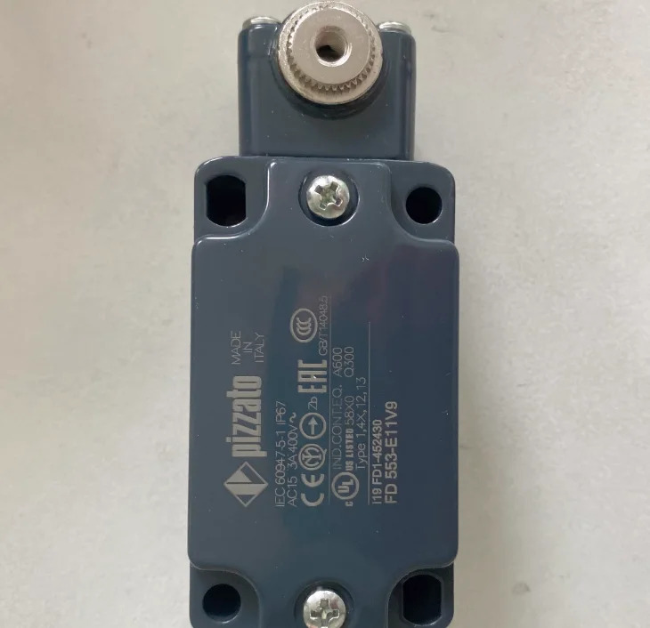 오리지널 PIZZATO토 안전 리미트 스위치 FD553-E11V9 신