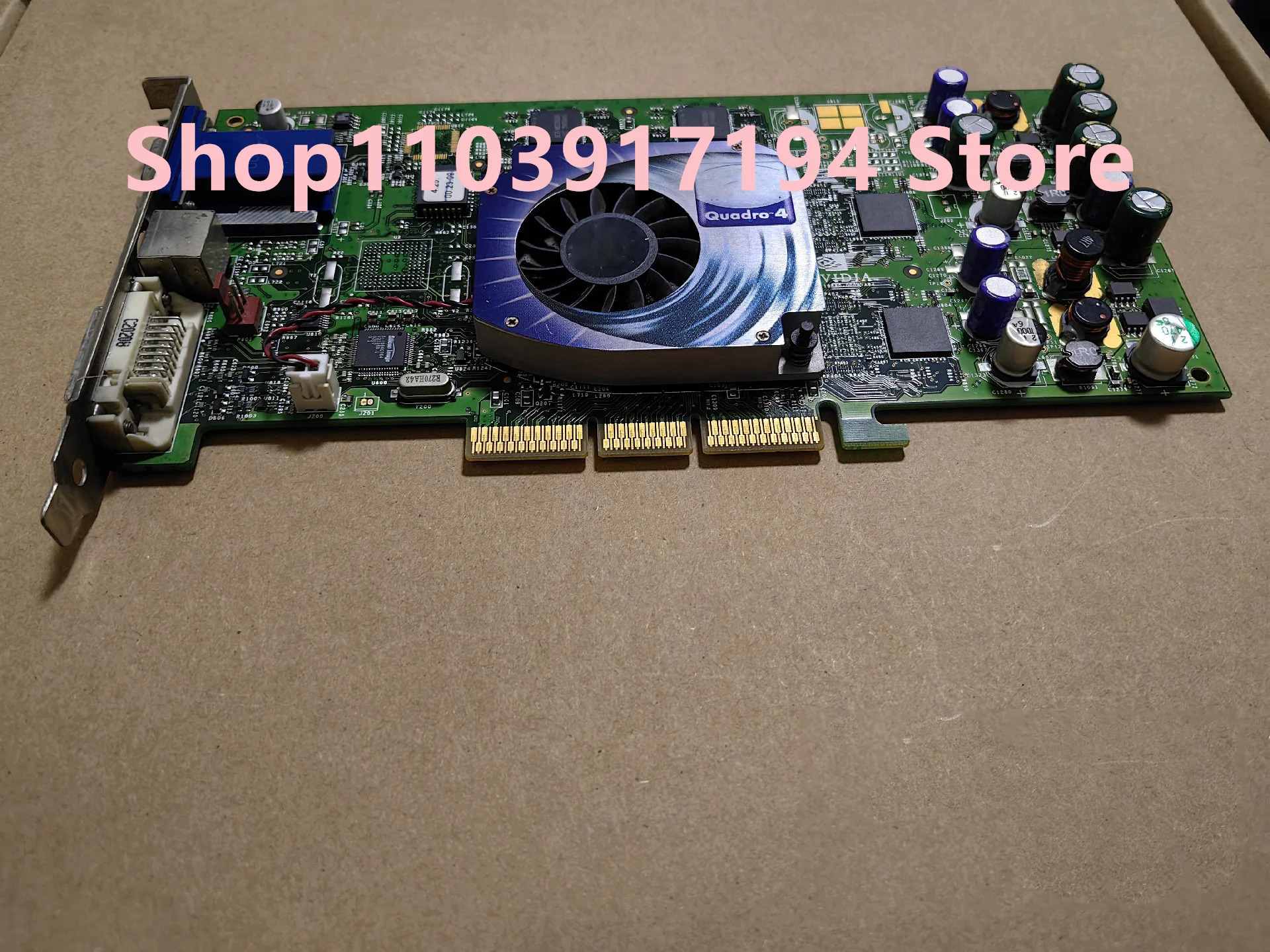 NVIDIA호환Quadro4 750 XGL 64MB AGP 4X VGA/ DVI/ S-비디오 출력 비디오 그래픽 카드 180-10080-0000-A04