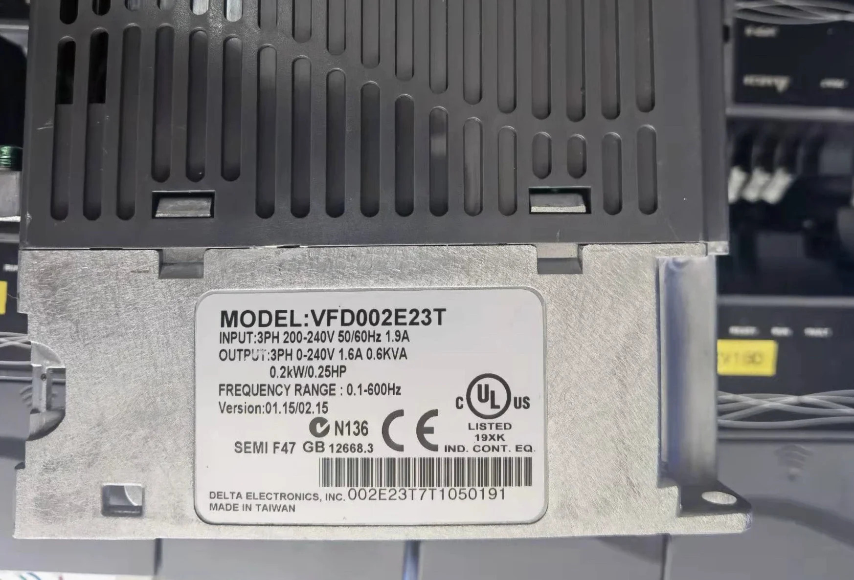 VFD007E23T 리퍼 델타 인버터 220V 0.2kW 작동 기능 정상