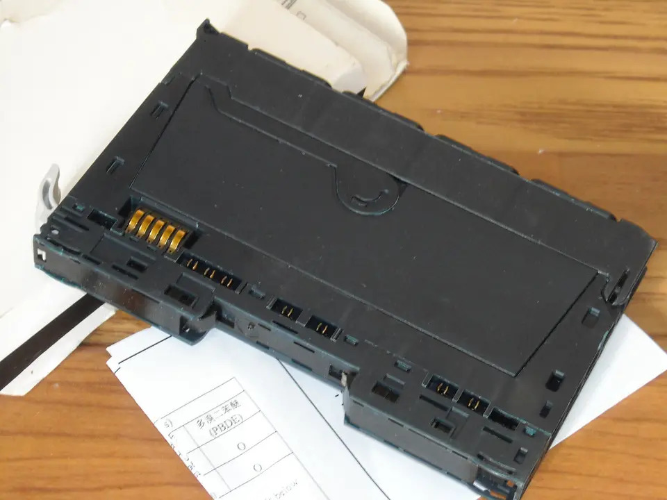 EMERSON EP-225F-F RSTi-EP 디지털 출력 16 포인트 포지티브 로직