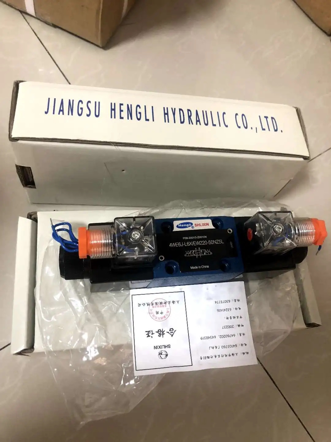 Hengli SHLIXIN 솔레노이드 방향 유압 밸브 4WE6E-L6X/EW220-50NZ5L 4WE6J-L6X/EW220-50NZ5L 4WE6H/6G/6J-L6X/EW220-5