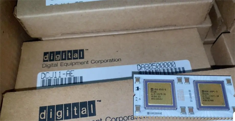DEC 디지털 DCJ11-AE CPU 57-19400-09 상자당