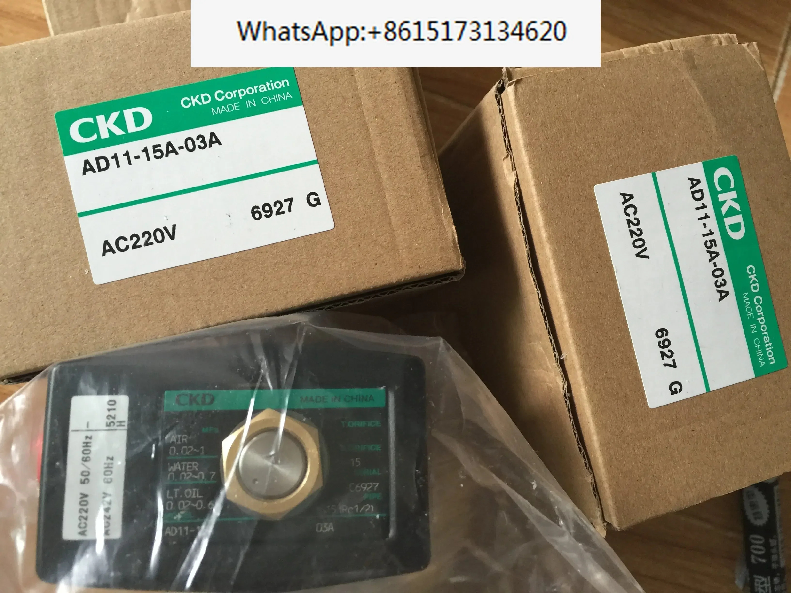 오리지널 CKD 솔레노이드 밸브 AD11-15A-D2E-AC220V AD11-15A-02G-AC100V