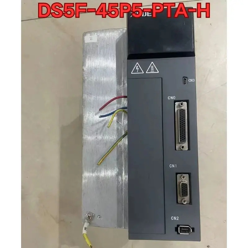리퍼 Xinjie 서보 드라이브 DS5F-45P5-PTA-H 기계 완료