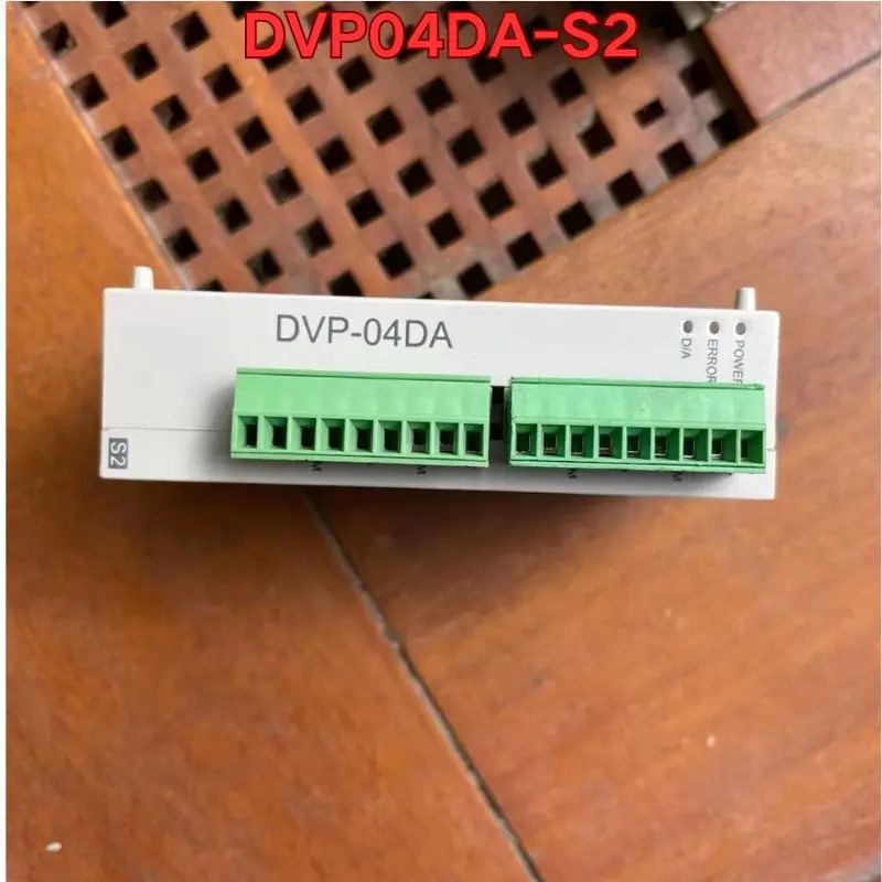 리퍼 PLC 모듈 DVP04DA-S2 기능 정상