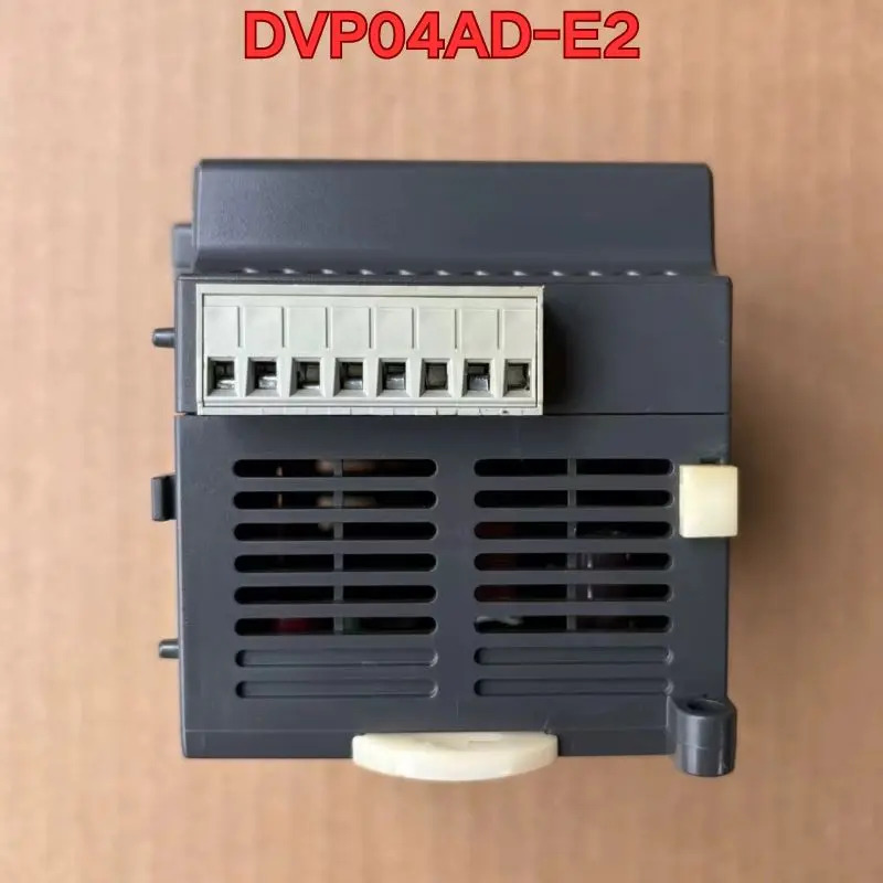 리퍼 PLC 모듈 DVP04AD-E2 기능 정상