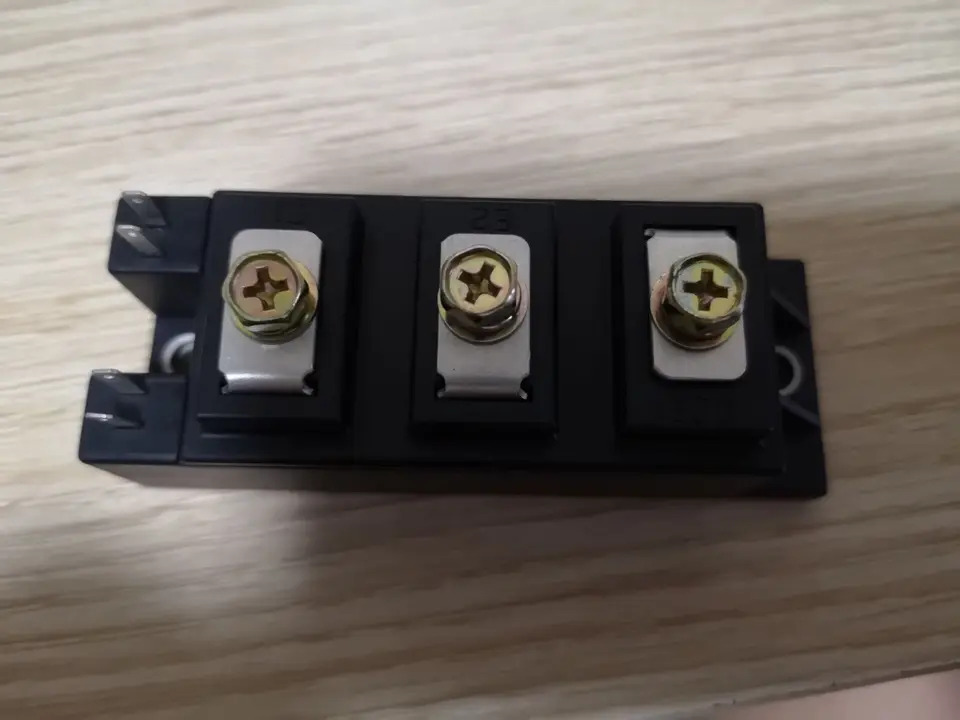 FUJI 2MBI100PC-140 2MBI100PC140 모듈 x TT 신
