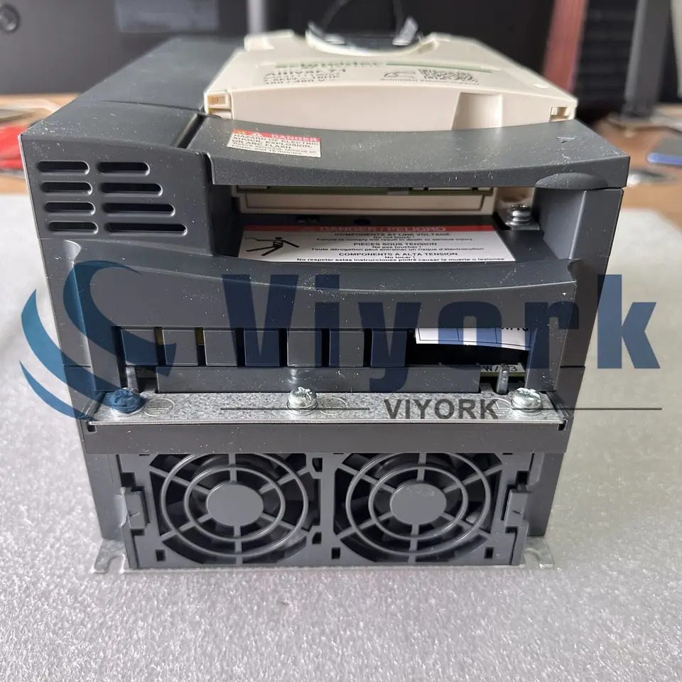 슈나이더 가변 속도 드라이브 ALTIVAR 71 480VAC 7.5KW 10hp호환 ATV71HU75N4Z 신