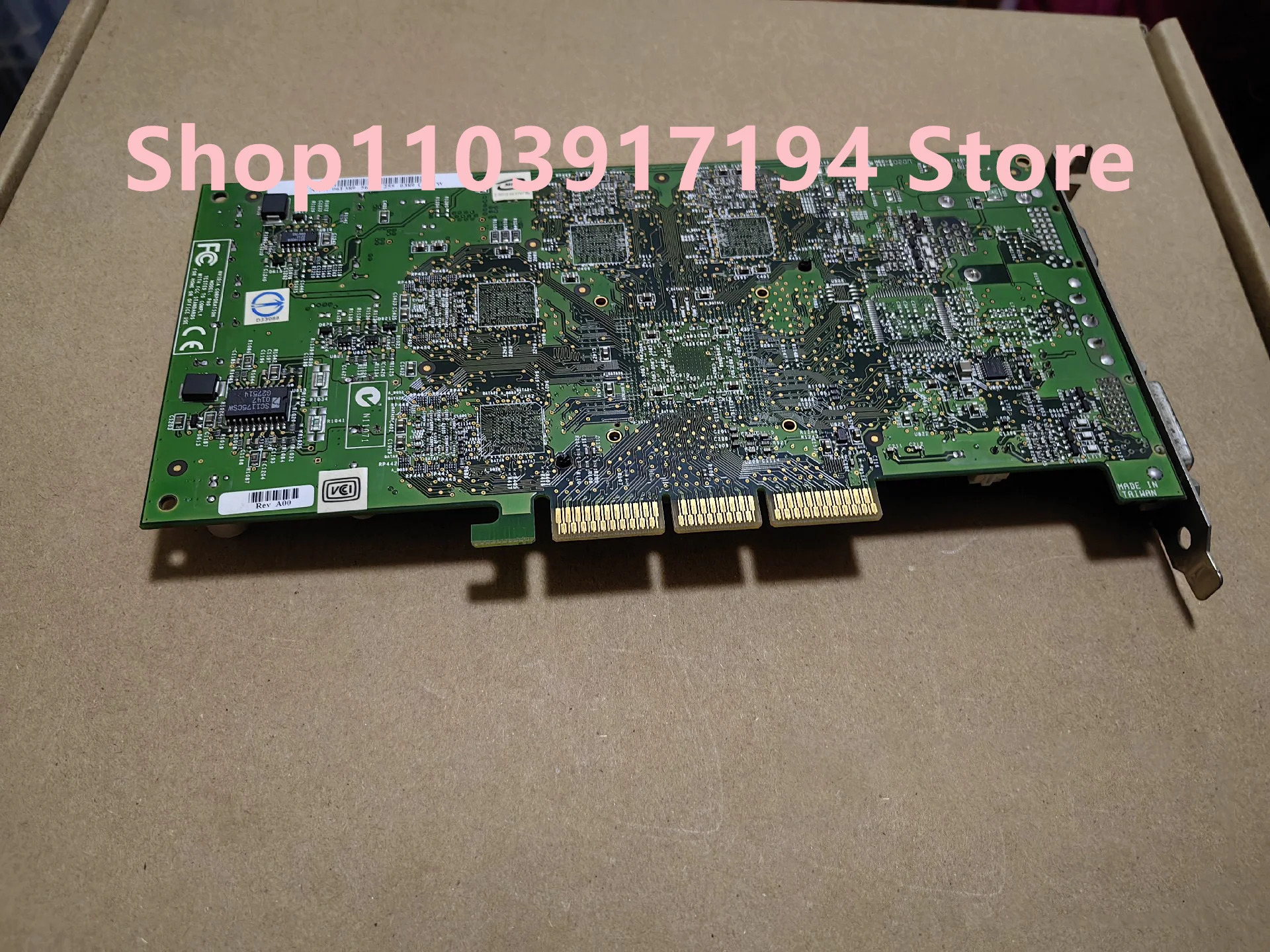 NVIDIA호환Quadro4 750 XGL 64MB AGP 4X VGA/ DVI/ S-비디오 출력 비디오 그래픽 카드 180-10080-0000-A04