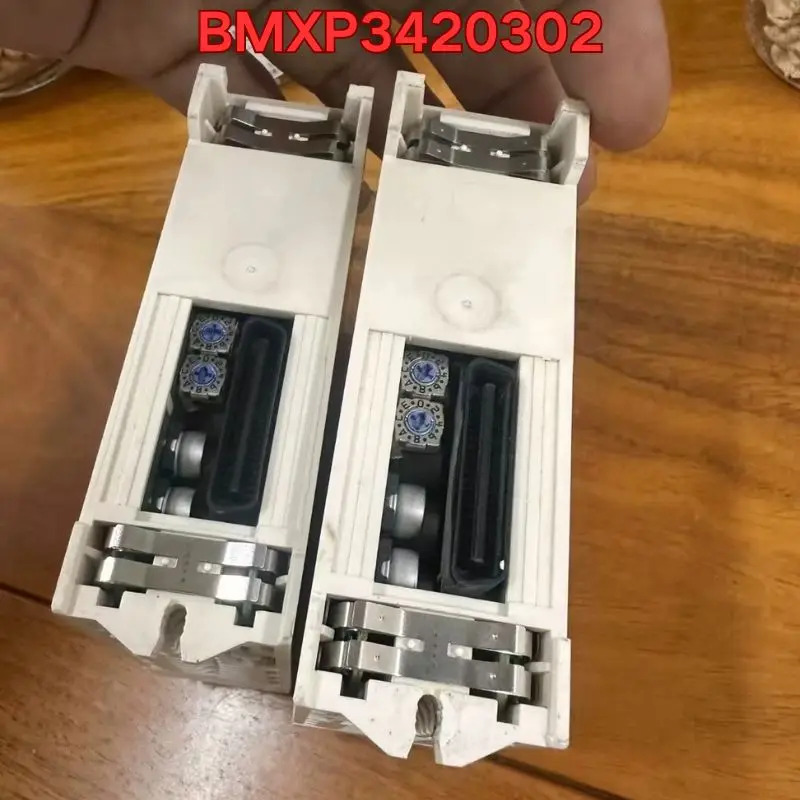 리퍼 PLC 모듈 BMXP3420302 기능 정상