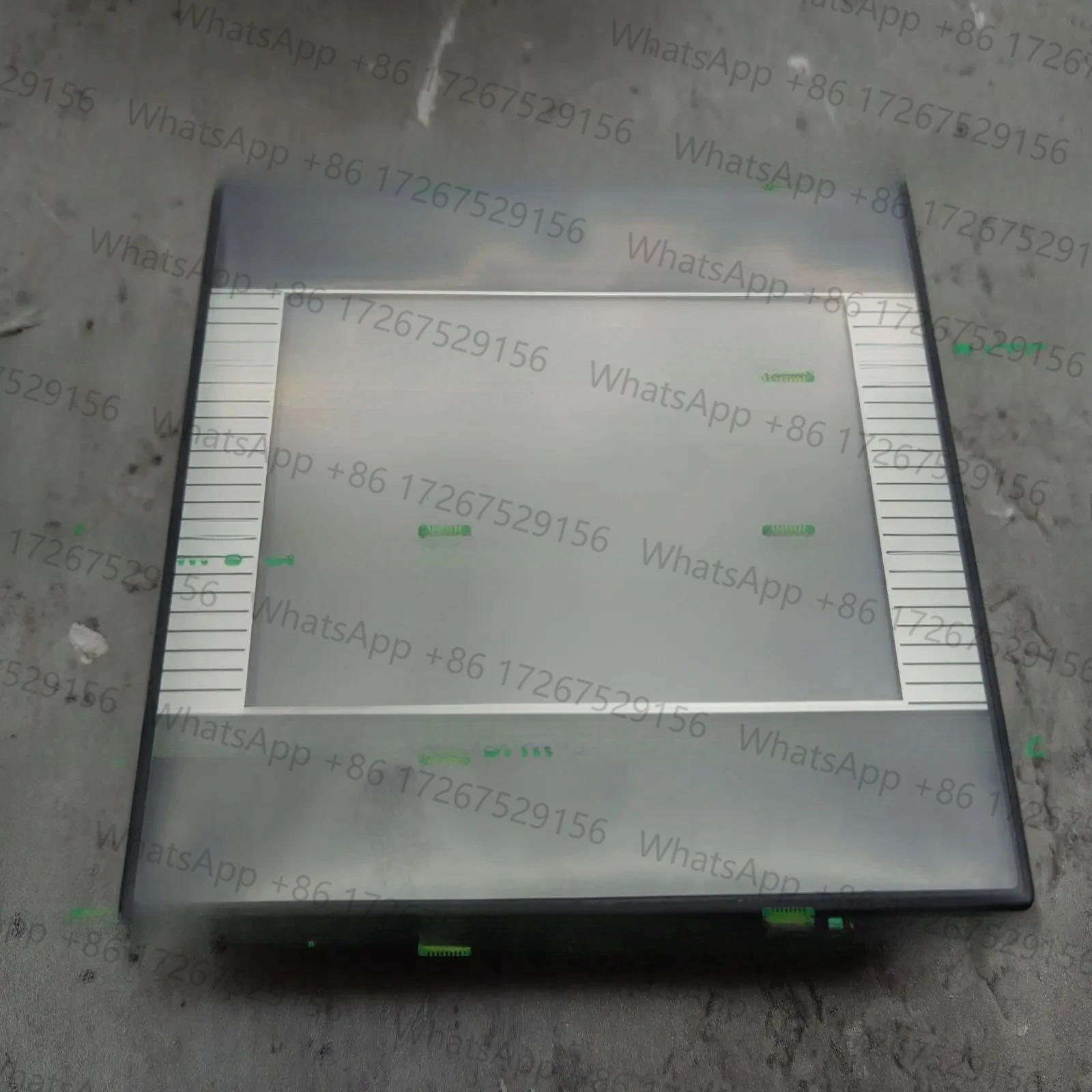 HMI DOP-B03S211
