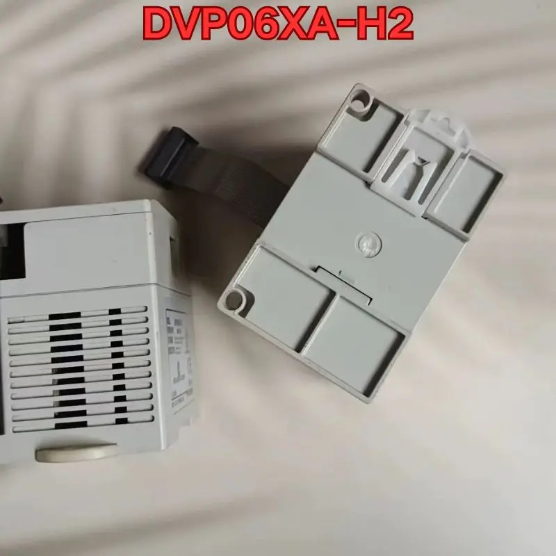 리퍼 PLC 모듈 DVP06XA-H2 기능 정상
