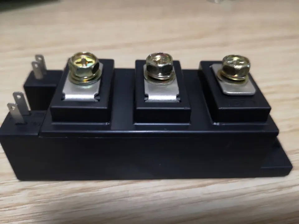 FUJI 2MBI100PC-140 2MBI100PC140 모듈 x TT 신