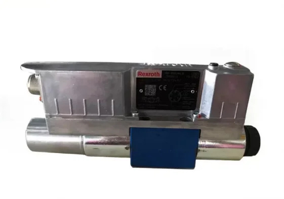 렉스로스 R 901496430 4WREE 6 E32-30/V/24A1 유압 비례 밸브
