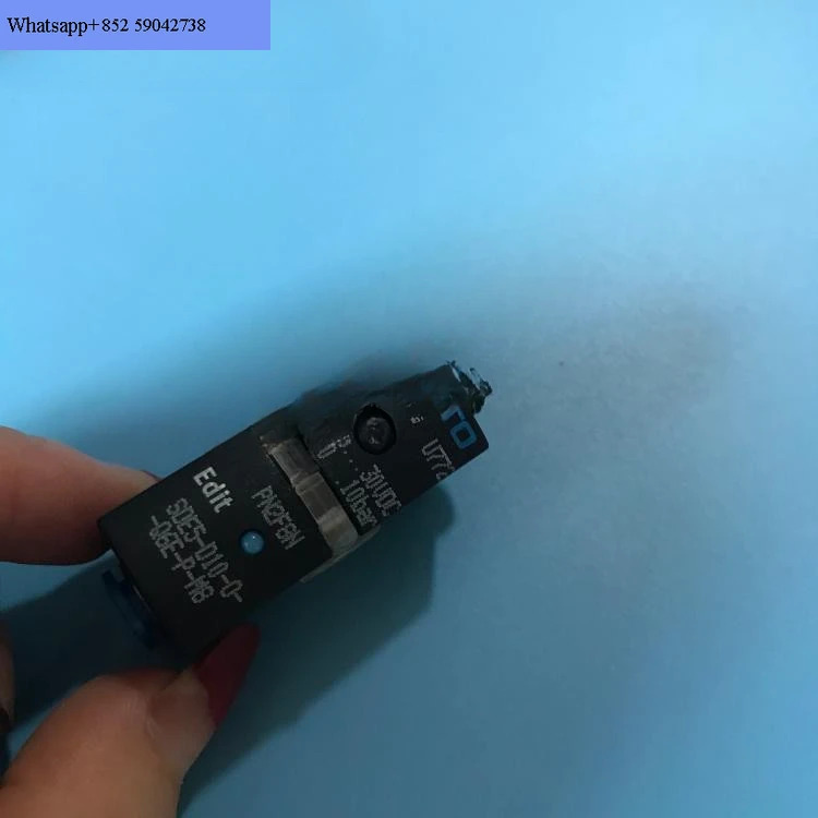 Festo FESTO 압력센서 SDE5-D10-0-Q6E-P-M8 D10-O-Q6E-P-M8